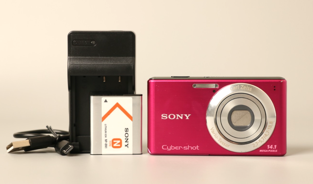 Sony Cyber-shot DSC-W530 14.1MP Digital Camera Pink with Charger