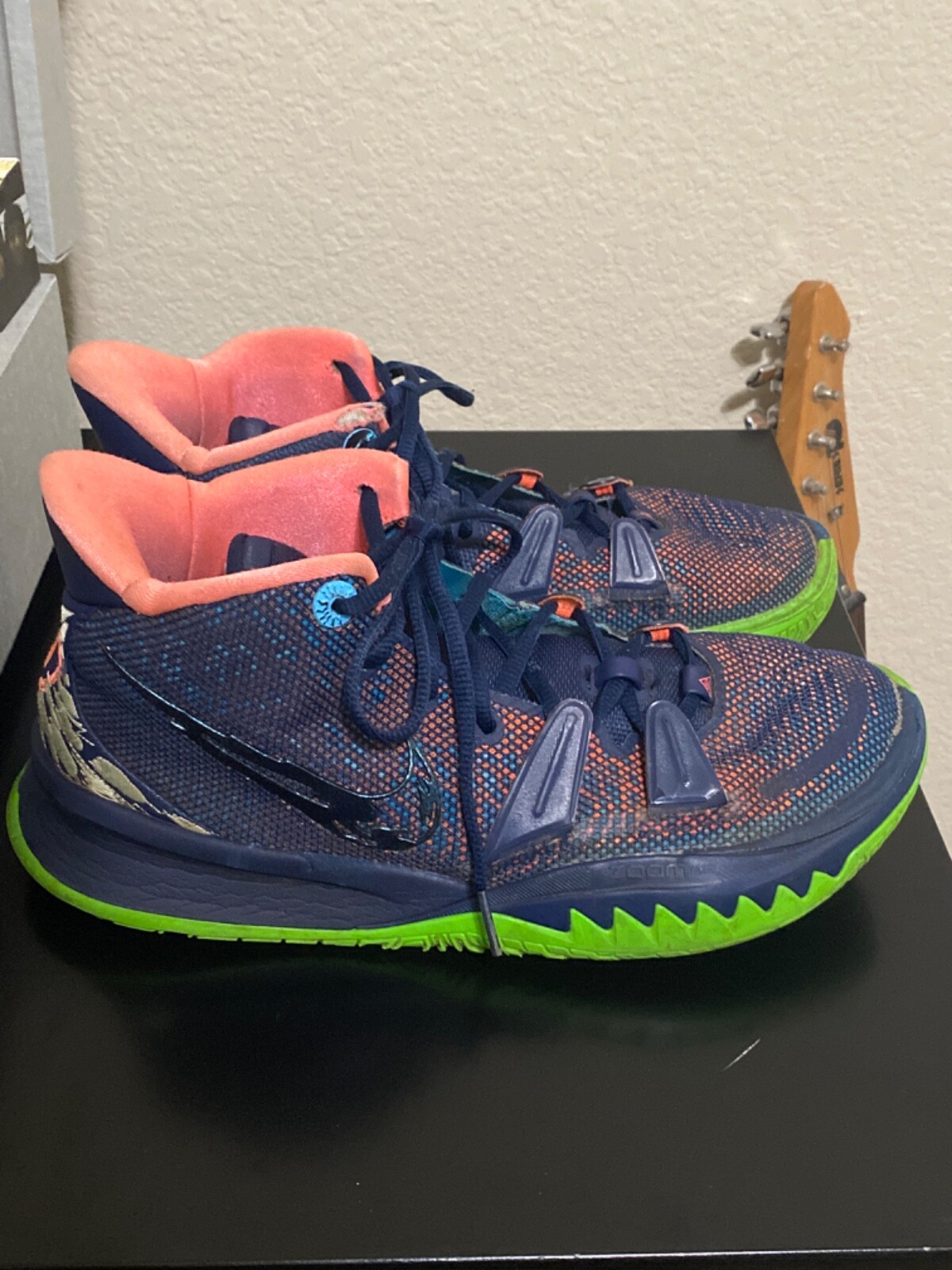 kyrie navy
