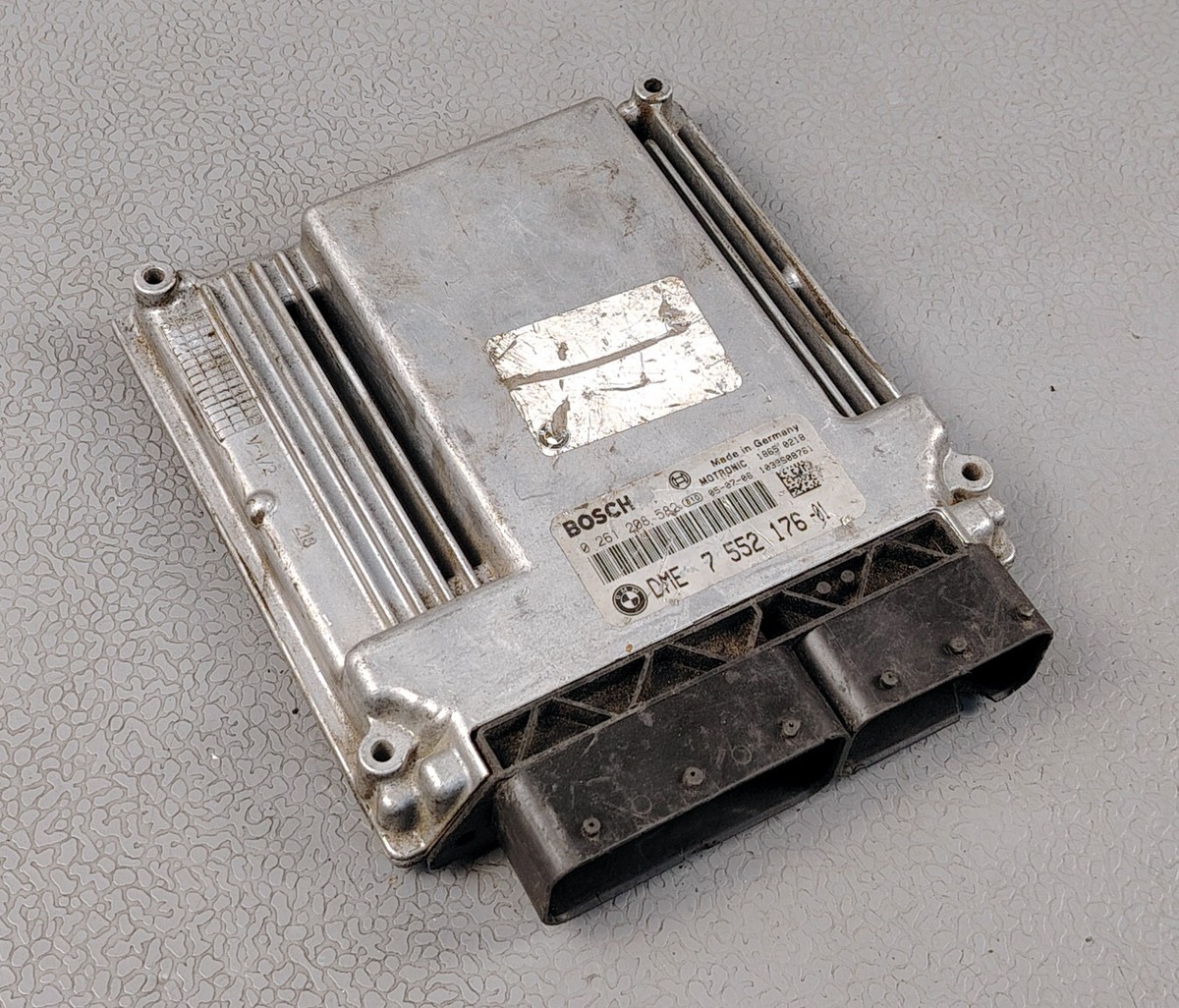 BMW E87 E90 120i 320i N46 ECU Engine Control Unit 0261208582