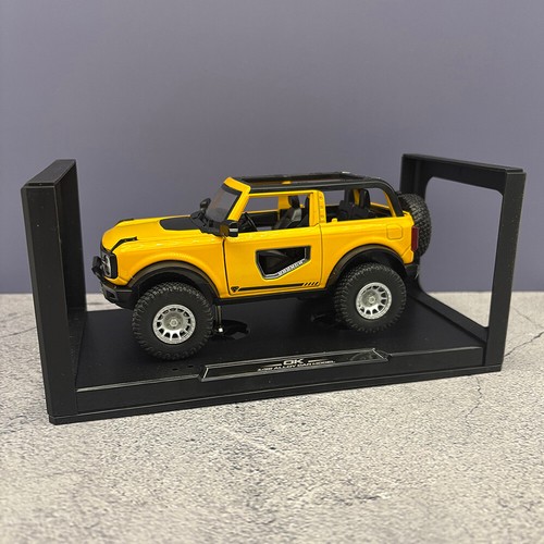 Ford Bronco Sport 2025 2 puertas con caja y pantalla - amarillo escala 1:32 - Imagen 7 de 8