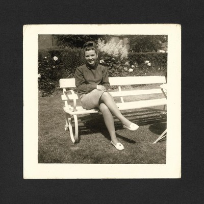 Young Woman Elegant Cross Leg Bench Hairstyle - Vintage Photo Snapshot 60's