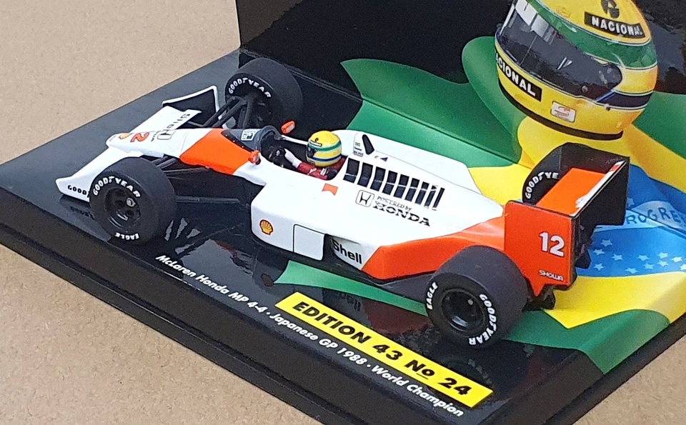 Minichamps 1/43 Scale 540 884392 - F1 McLaren Honda MP 4-4 Japan GP 1988 Senna - Image 2 of 4