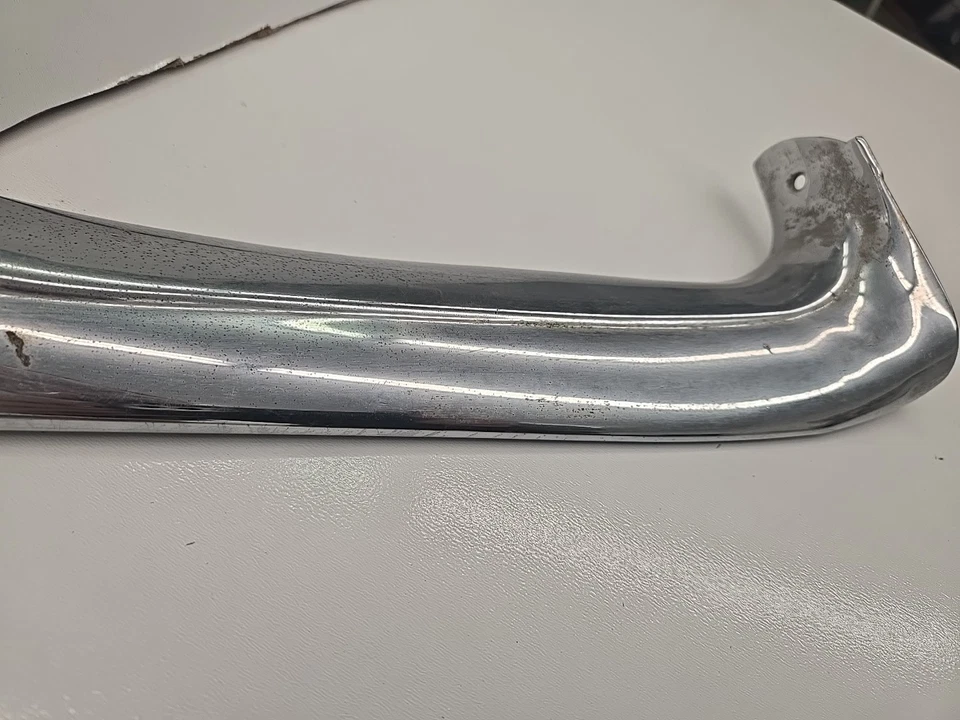 Oldsmobile 98 1954 2 puertas techo rígido pilar interior izquierdo adorno Foto 3 de 4