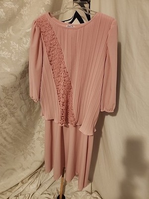 Sandi Dee pink 3/4 elastic sleeve 18W pleated lace layered dress