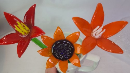 3 Vintage Hand Blown Flowers Lily Sunflower Orange Yellow Red - Picture 2 of 8
