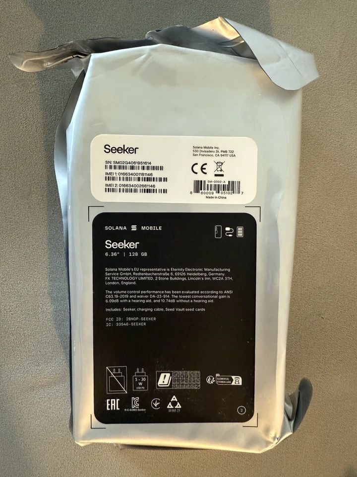 US SELLER BRAND NEW 128 GB. SM - 0002 Solana Saga Seeker Mobile Phone Chapter 2 - Image 2 of 4