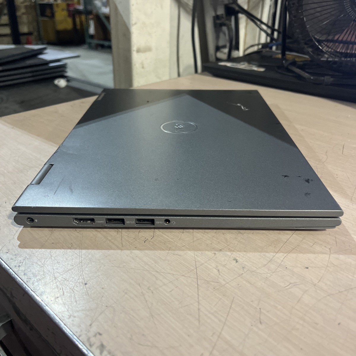 DELL - Inspiron P69G i3 8GB 256GB SSD 第7世代 DELL - Inspiron P69G i3 8GB 256GB SSD 第7世代 DELL