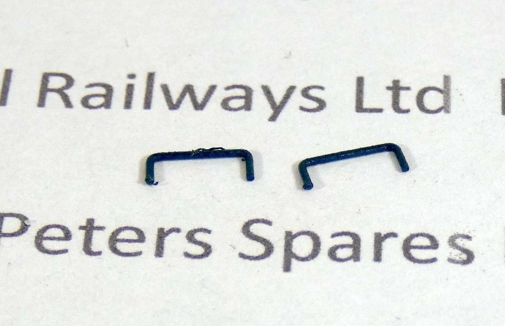 Dapol 115524 Class 21 / 29 OO Gauge Handrail Small Blue (Pair)