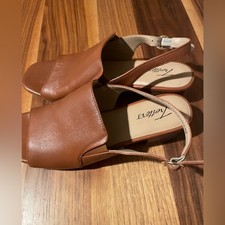 Trotters Women's Brown Mules