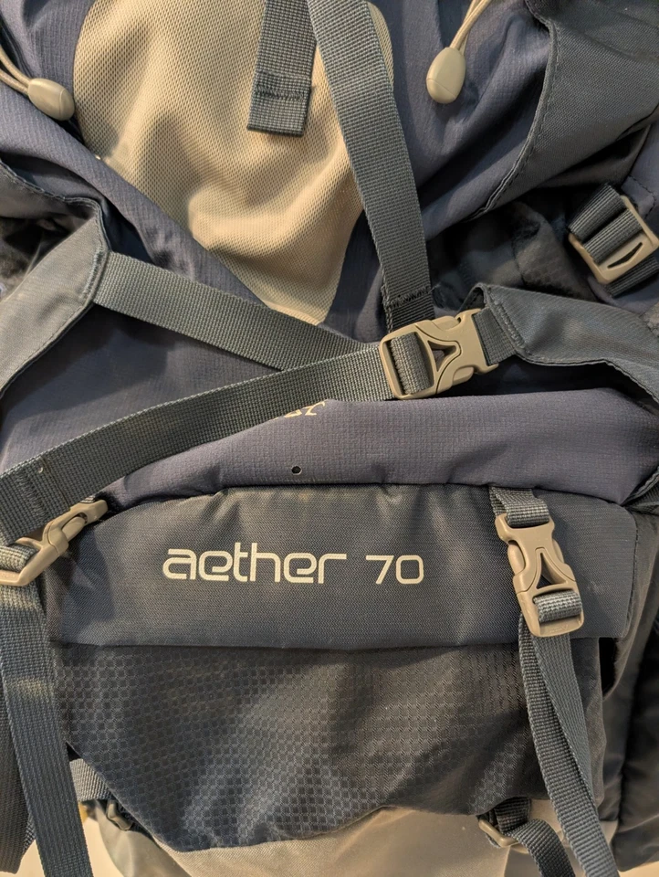 Osprey Aether 70L Hombres Grande Mochila de Senderismo Azul Medianoche Cinturón de Cadera Compresión Foto 2 de 4