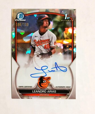 Leandro Arias 2023 1st Bowman Chrome AUTO Prospect ATOMIC Refractor 086/100 z1