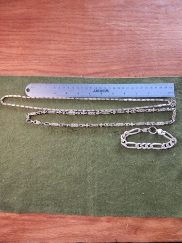 LOT OF STERLING SILVER CHAINS