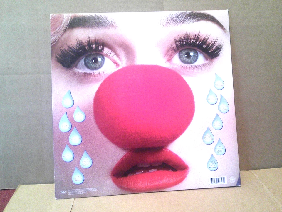 LP   Katy Perry  "Smile"  dark blue bonus track with Puff Daddy - Image 2 of 4