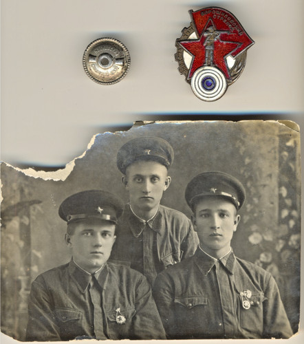 Soviet Russian red Order star Medal Banner Badge VOROSHILOV SHARPSHOOTER (1064)