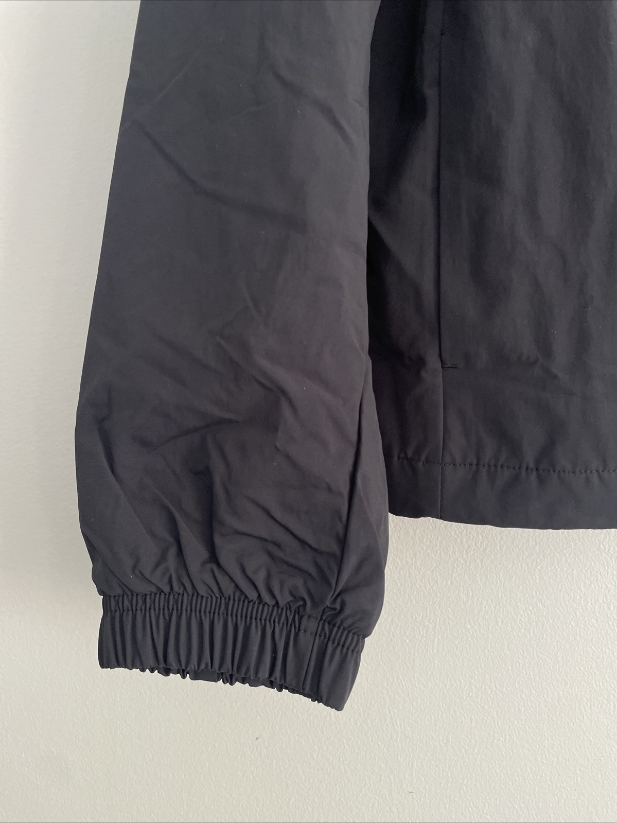 Nike Men's Black Zip Jacket DM6694-010 | Lightweight Windbreaker image 5