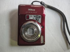 Nikon COOLPIX L20 10.0MP Digital Camera - Dee...