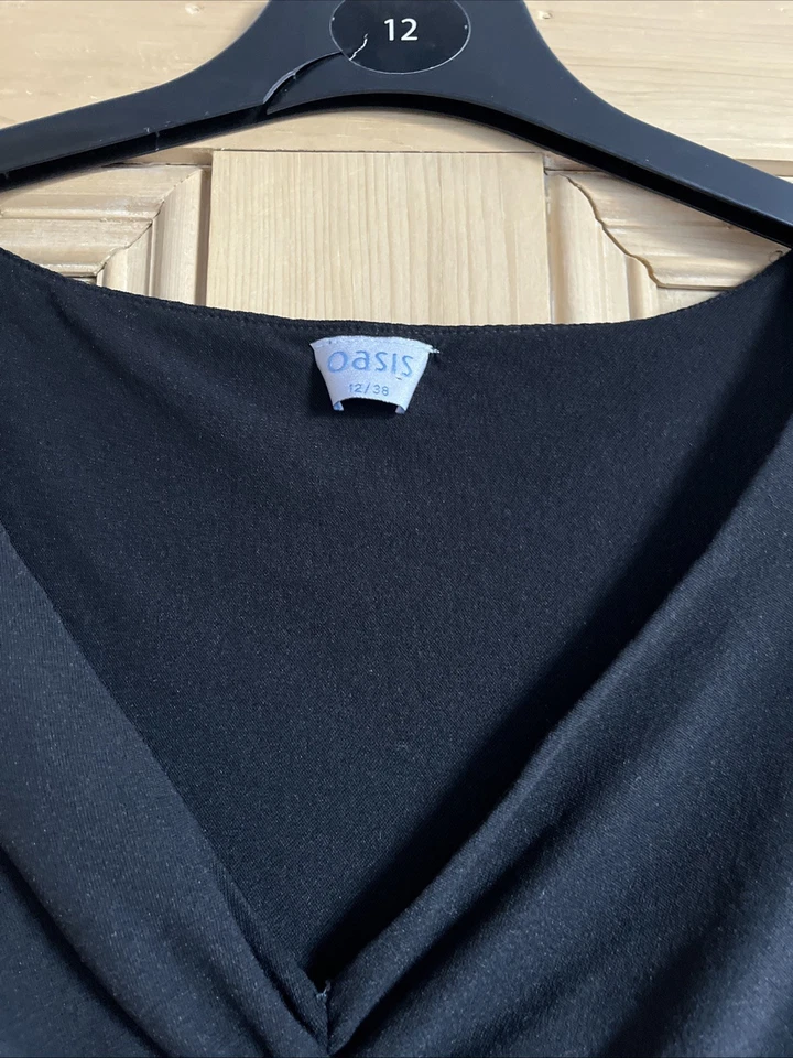 Oasis Ladies Black Sleeveless Ruffled Top Size 12 - Image 2 of 3