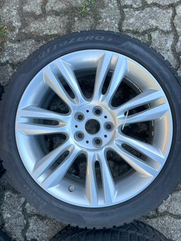 Original Jaguar XE Winterrräder 18" Matrix mit Pirelli Sottozero 3 - Bild 3 von 4