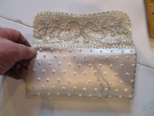Vintage White Cream Beaded Sequined Evening Purse Clutch Debbie ?? with Box. - Picture 6 of 11