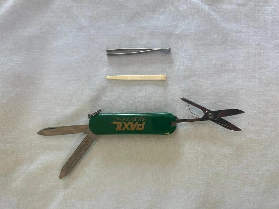 Victorinox 瑞士军口袋刀 – Paxil Pharma 促销 – 全新带盒 - 8 件使用 — 第 4/4 张图片