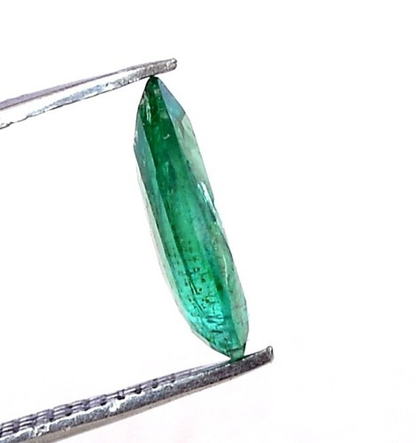 10x7 mm Certified Natural Emerald Pear Cut 1.18 CTS Untreated Loose Gemstone - Picture 5 of 6