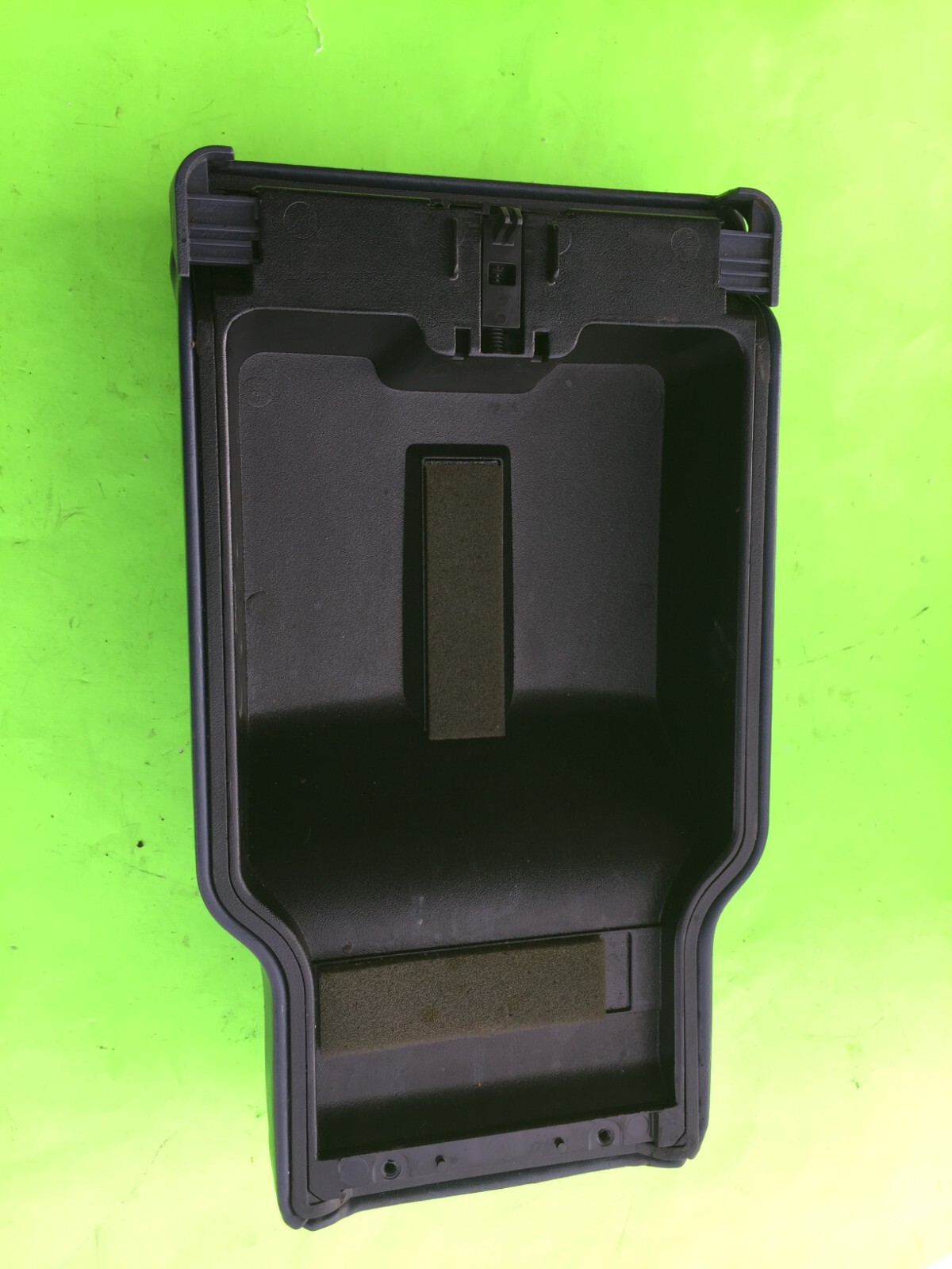 20002005 BUICK LESABRE CONSOLE LID ARMREST 12.5 INCHES LONG BLUE