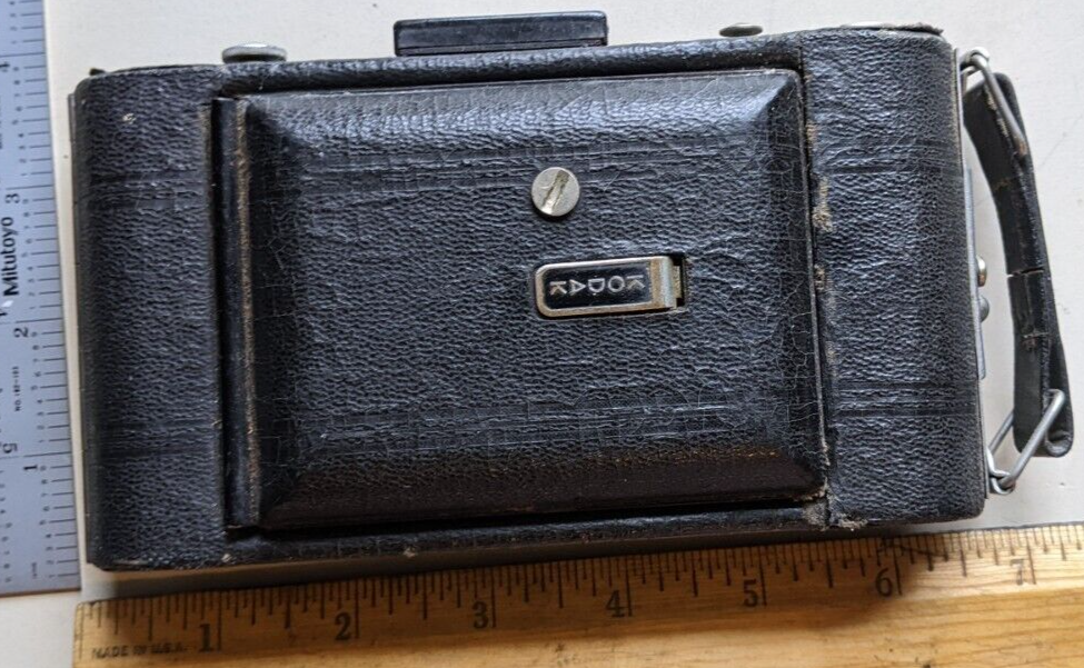 Kodak Vigilant Six-20 Folding Camera Kodak Anastigmat f:8.8 100mm DAKON