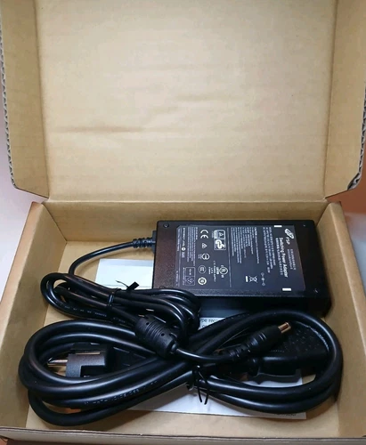 FSP FSP060-DHAN3 Netzteil 12V 5A 60W Switching Power Adapter NEU