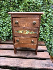 VTG Handmade Wooden Mini 2-Drawer Dresser w/ Painted Detail – Doll Furniture