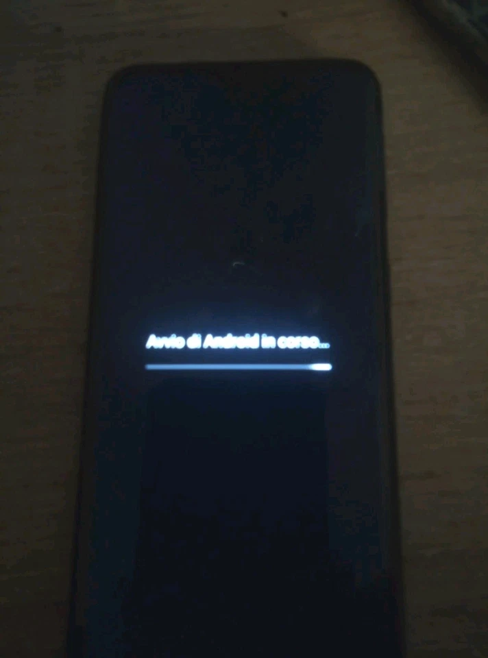 Samsung Galaxy A20e SM-A202F/DS - 32 GB - Nero (ITV) (Dual SIM) 4G Lite - Immagine 3 di 4