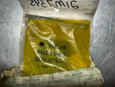 21M7345  GENUINE OEM John Deere   SCREW   QTY of 2 Screws