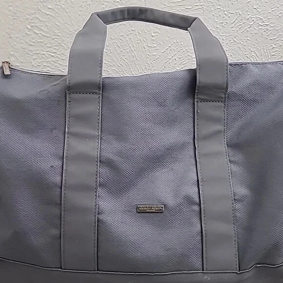 Спортивная дорожная сумка Giorgio Armani ограниченный выпуск с ароматом серая - Изображение 4 из 4