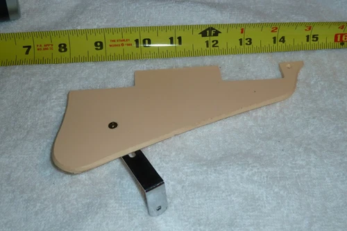1 Gibson Les Paul Standard Copy Replacement pickguard -  Item MP