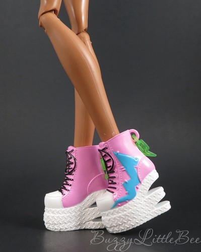 Monster High Doll G3 Frankie Stein Day Out Pink Chunky Sneaker Shoes