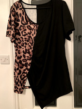 Unusual Ladies size 1XL top Black/Leopard asymmetrical hem, scoop neck, BNWT