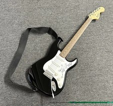 Chitarra elettrica Fender Squier Strat Black ~ Autografata da Richie Sambora