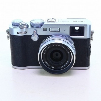 FUJIFILM X100F Silber 24,3 MP Digitale Kompaktkamera Aus Japan E0508
