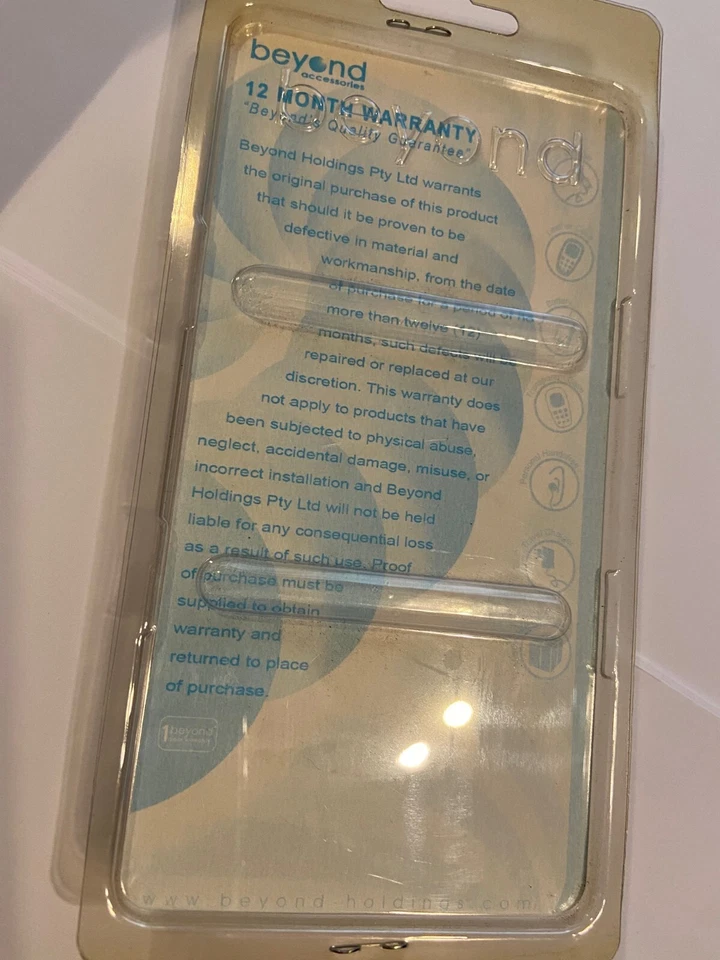 LG GC900 Viewty, Funda Inteligente de Silicona Blanca LTS-LGG900 de Beyond Paquete Nuevo Foto 2 de 2