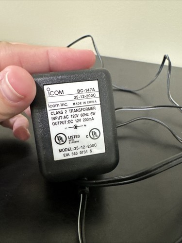 Icom IC-M88 VHF Marine Transceiver With Charger - Picture 5 of 13