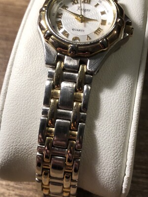 Vintage Luger Swiss Movement Women display picture 2