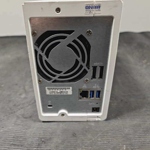 QNAP TS-220 NAS - Used, Fully Working, No Accessories - Afbeelding 7 van 9
