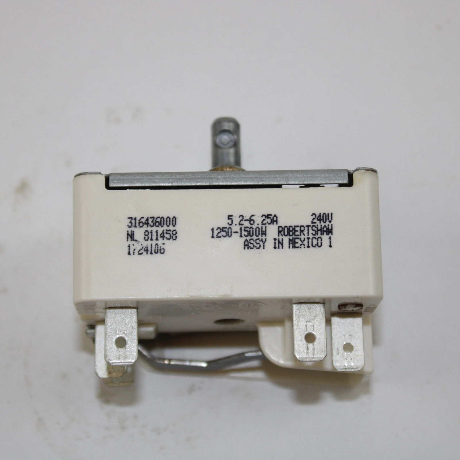 Kenmore Range : Small Element Control Switch (316021500 / 316436000) {P3037}