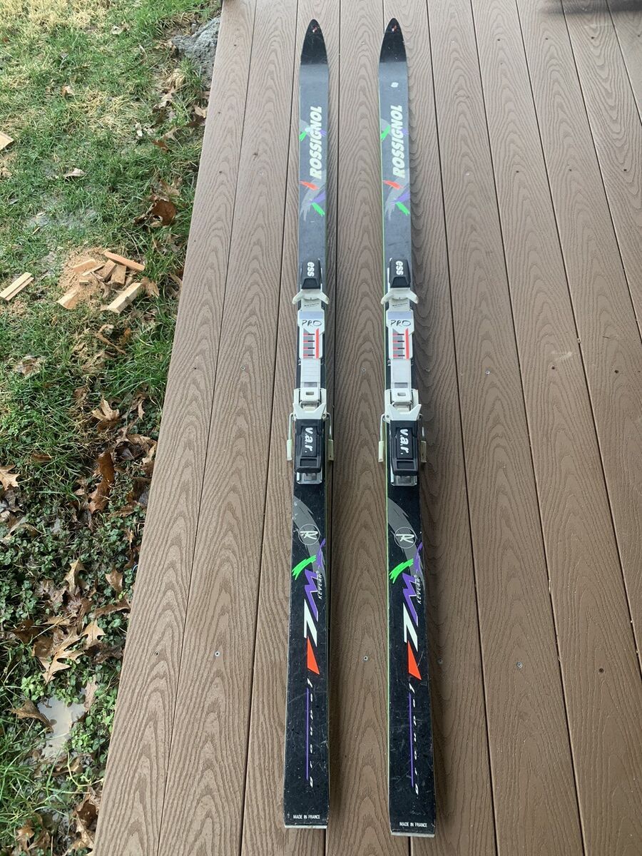 80” Downhill Skis Rossignol Made With Kevlar Binding ESS Pro 80” Downhill Skis Rossignol Made With Kevlar Binding ESS Pro