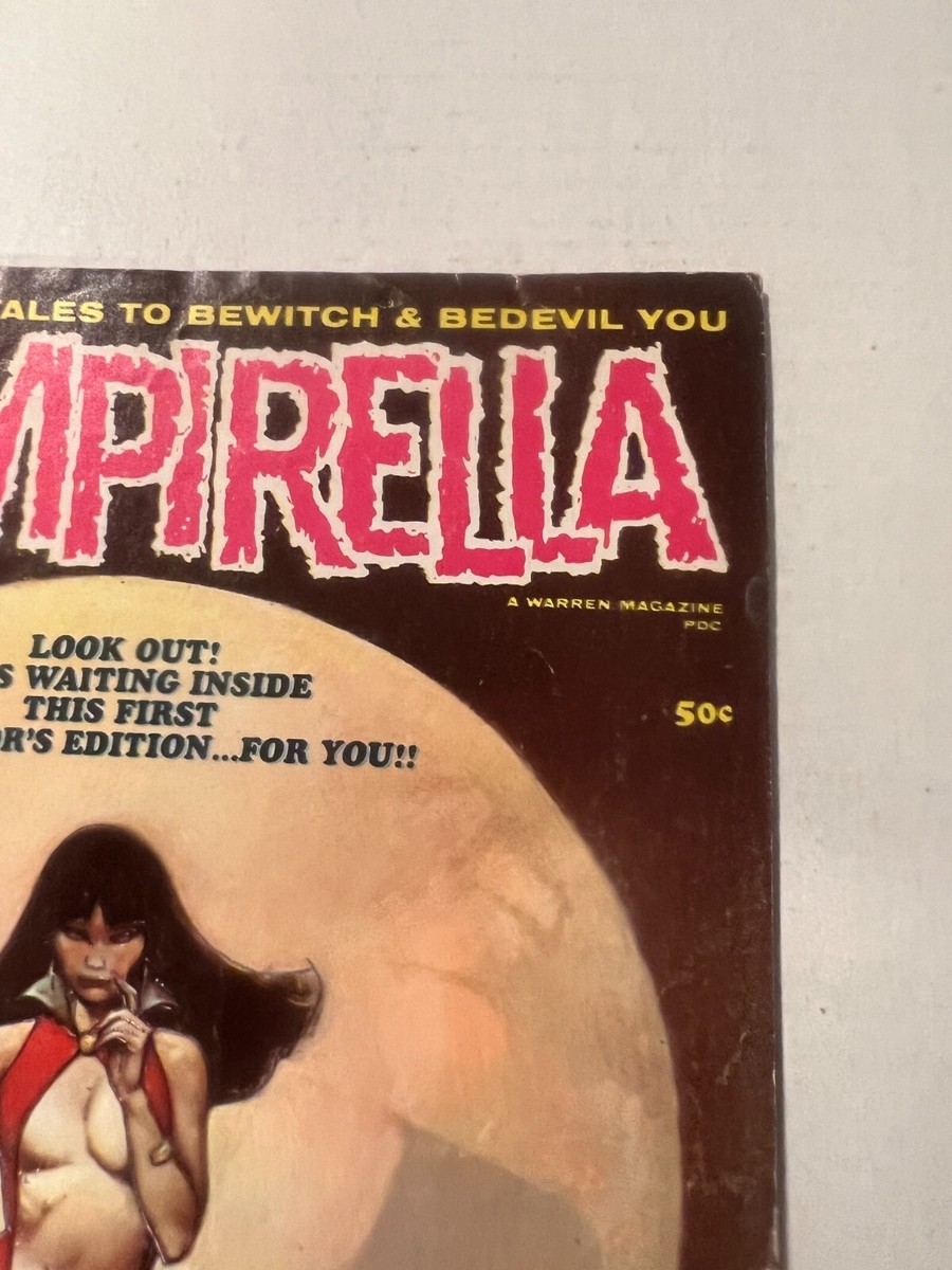VAMPIRELLA MIKE MAYHEW SKETCHBOOK　ヴァンピレラ Mike Mayhew Vampirella Sketch Cover, in Phil Weiss's