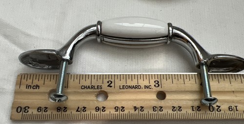 White Ceramic/Silver Metal Cabinet Pull Handles Set Of 7 - Picture 4 of 4