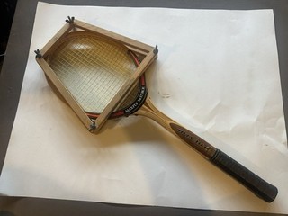 Maxply McEnroe racchetta da tennis vintage e pressa