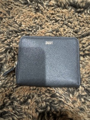 New DKNY Boxed Small Zip Around Wallet Leather Black