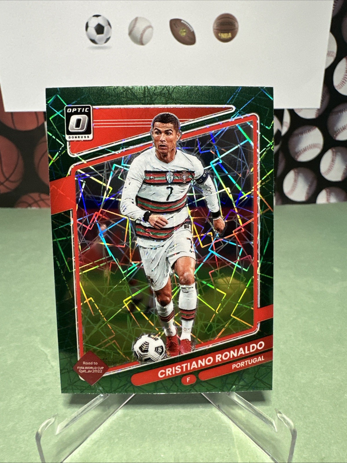 2021-22 DONRUSS ROAD TO QATAR CRISTIANO RONALDO #116 OPTIC GREEN VELOCITY