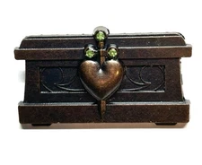 Disney Trading Pin - Evil Queen -  Heart Box Snow White