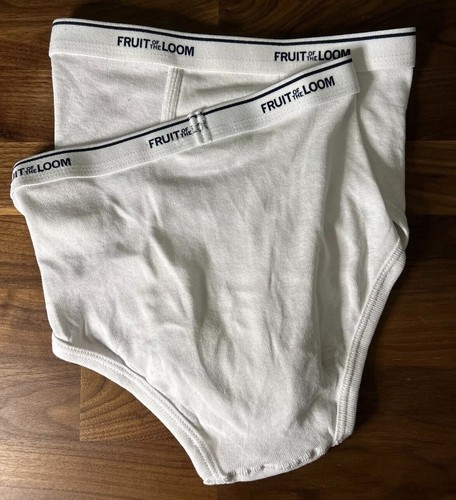2 Pair Vtg Boys Fruit Of The Loom White Briefs Size M Tighty Spell Out - Picture 4 of 4